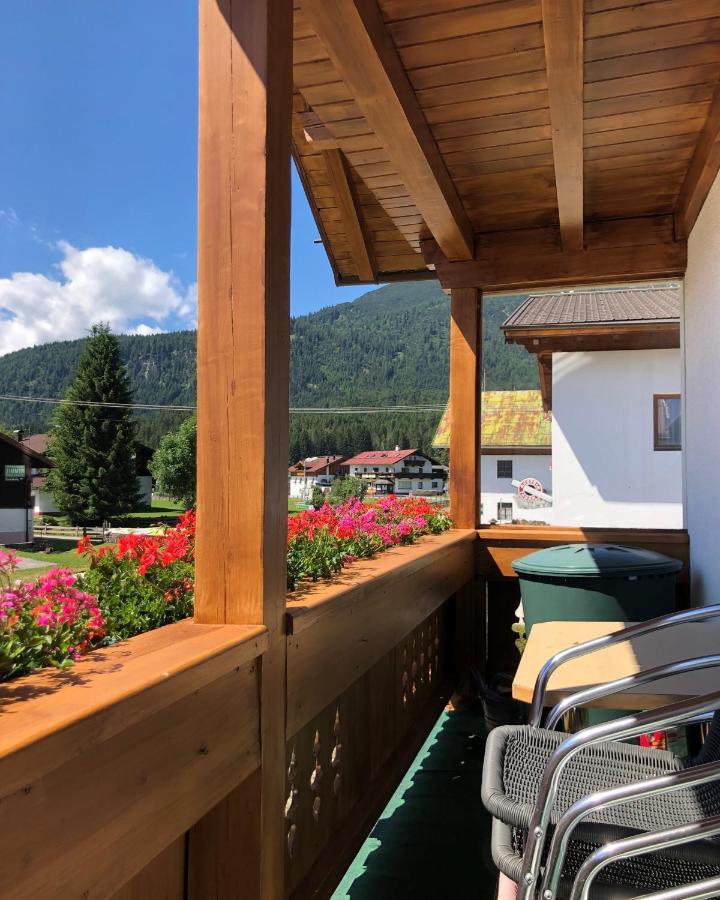 Gaestehaus Schoenberg 洛伊塔施 外观 照片